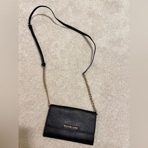 Michael kors crossbody Wallet black